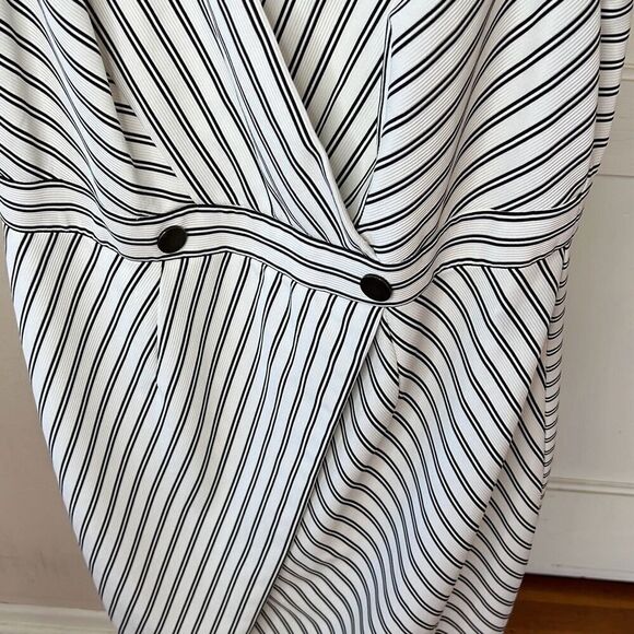 Hutch Dixie Sheath Dress Striped Sleeveless Size XXL White/Black VNeck - Picture 4 of 8